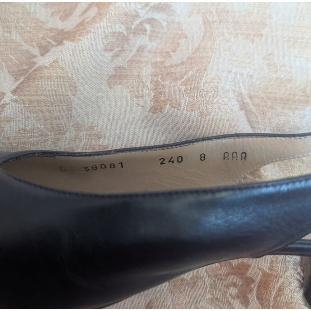 Salvatore Ferragamo Navy Patent Leather Sling Back Size: 8 AAA - Picture 4 of 6